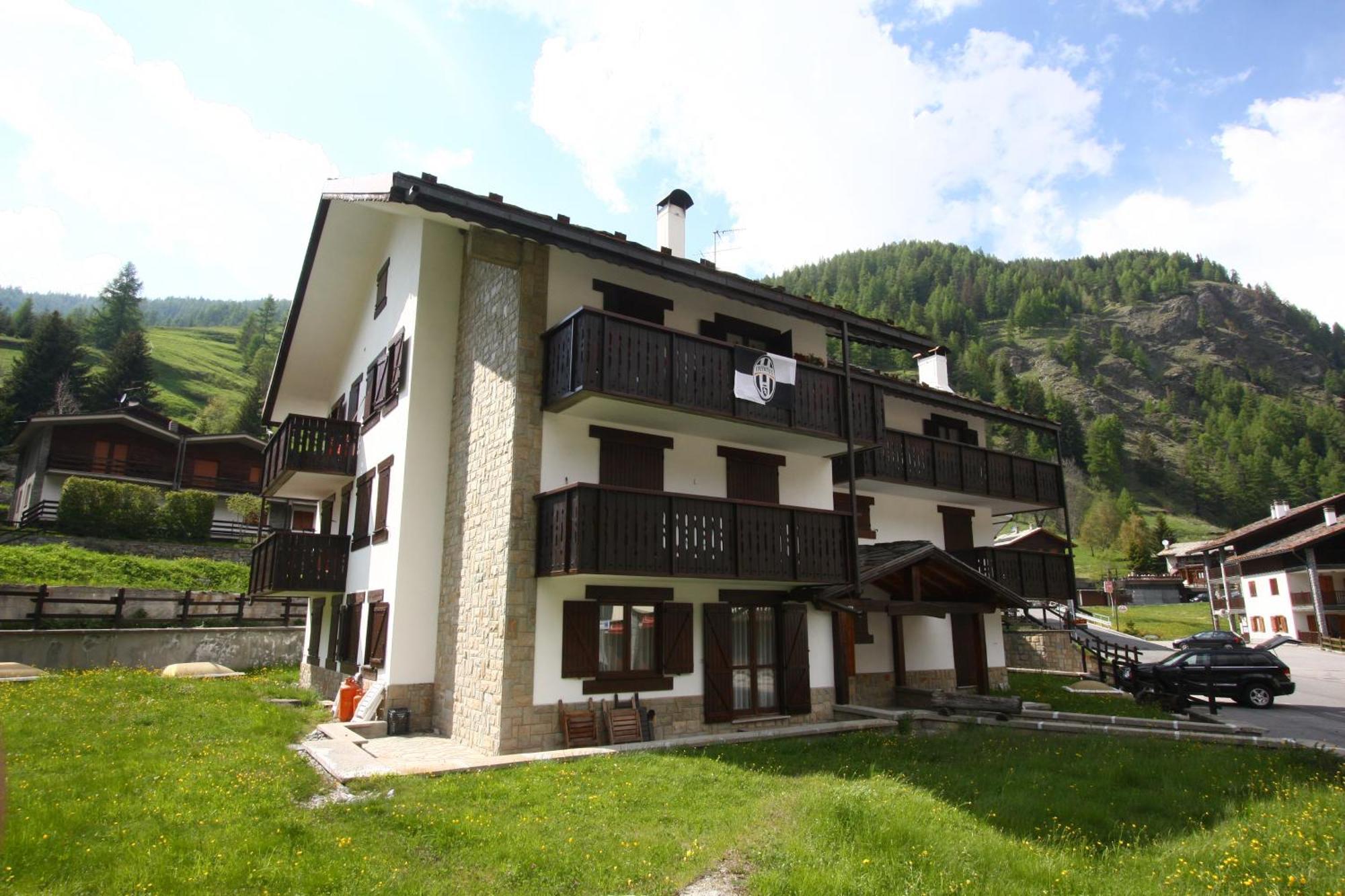 Champoluc Apartment Екстериор снимка