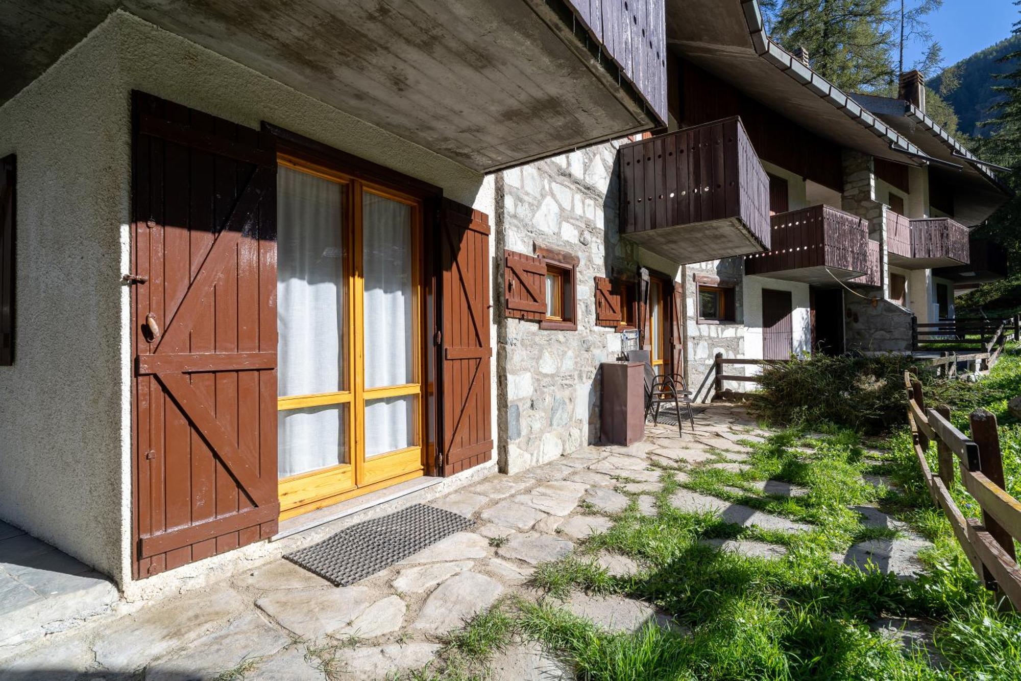 Champoluc Apartment Екстериор снимка